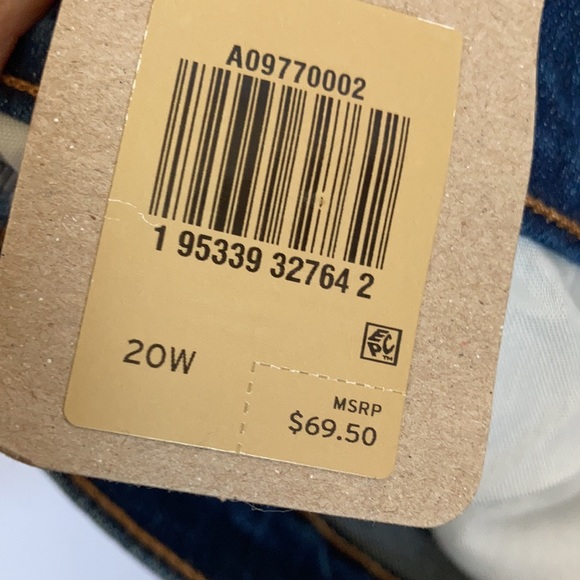 Offer$40 Levi’s wedgie straight jean high rise snug through hip & thigh 20W - Picture 16 of 17